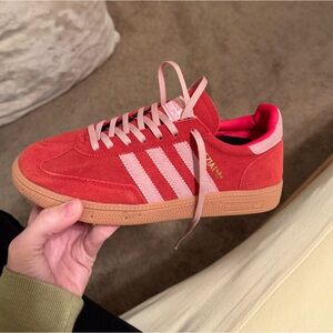 Adidas Red/Pink Spezial, size 40 EU, men’s 7/women’s 8